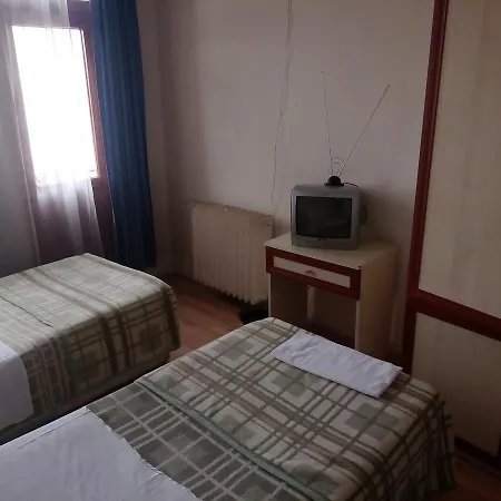Sema Hotell *